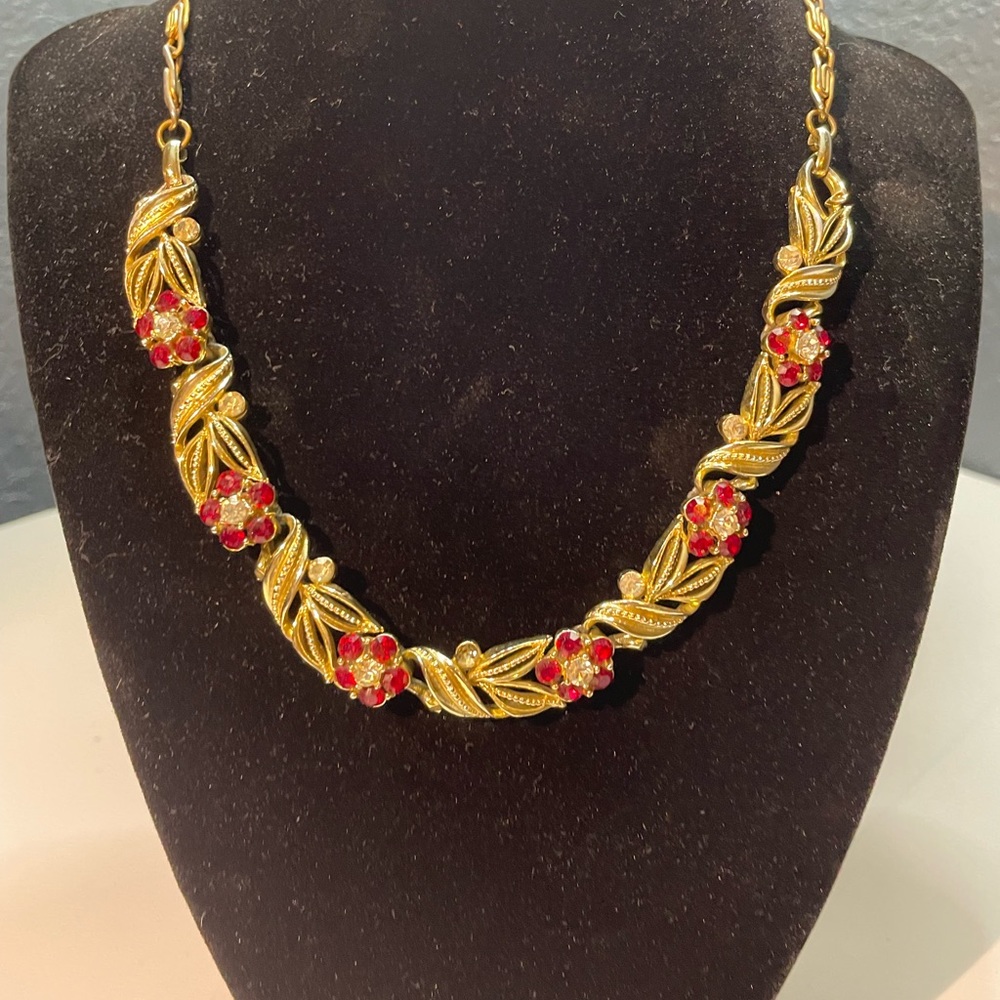 Vintage Lisner Red Flower Rhinestone Necklace 16.5”